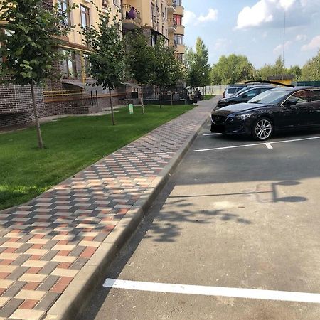 Apartment Studio New York 45 Ирпин Екстериор снимка