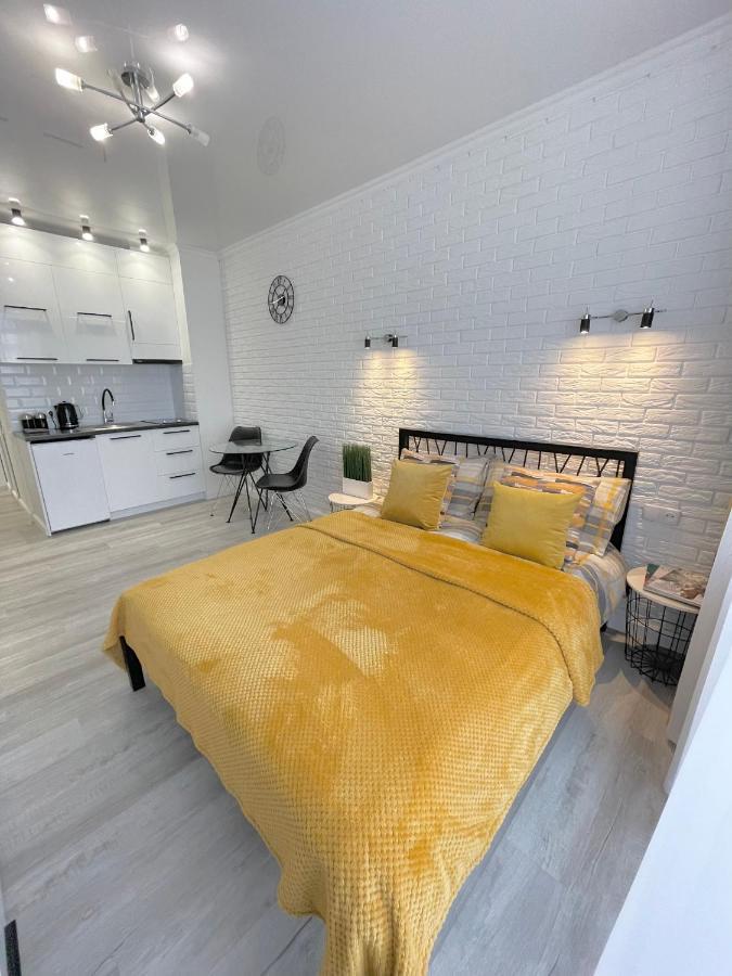 Apartment Studio New York 45 Ирпин Екстериор снимка